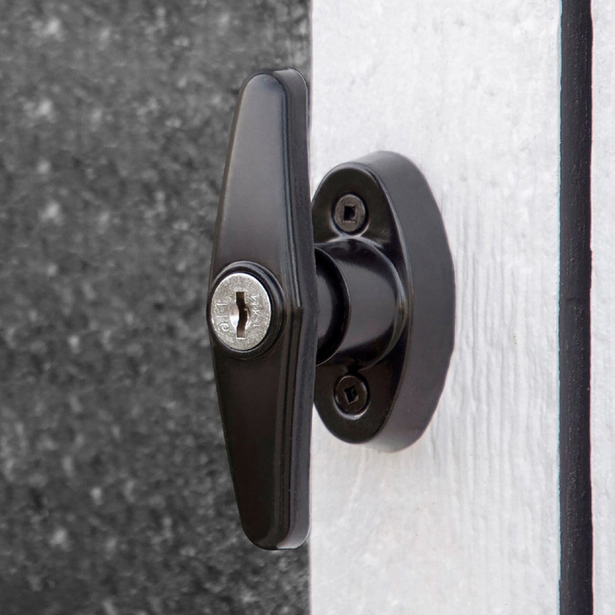 Close up of the handle 