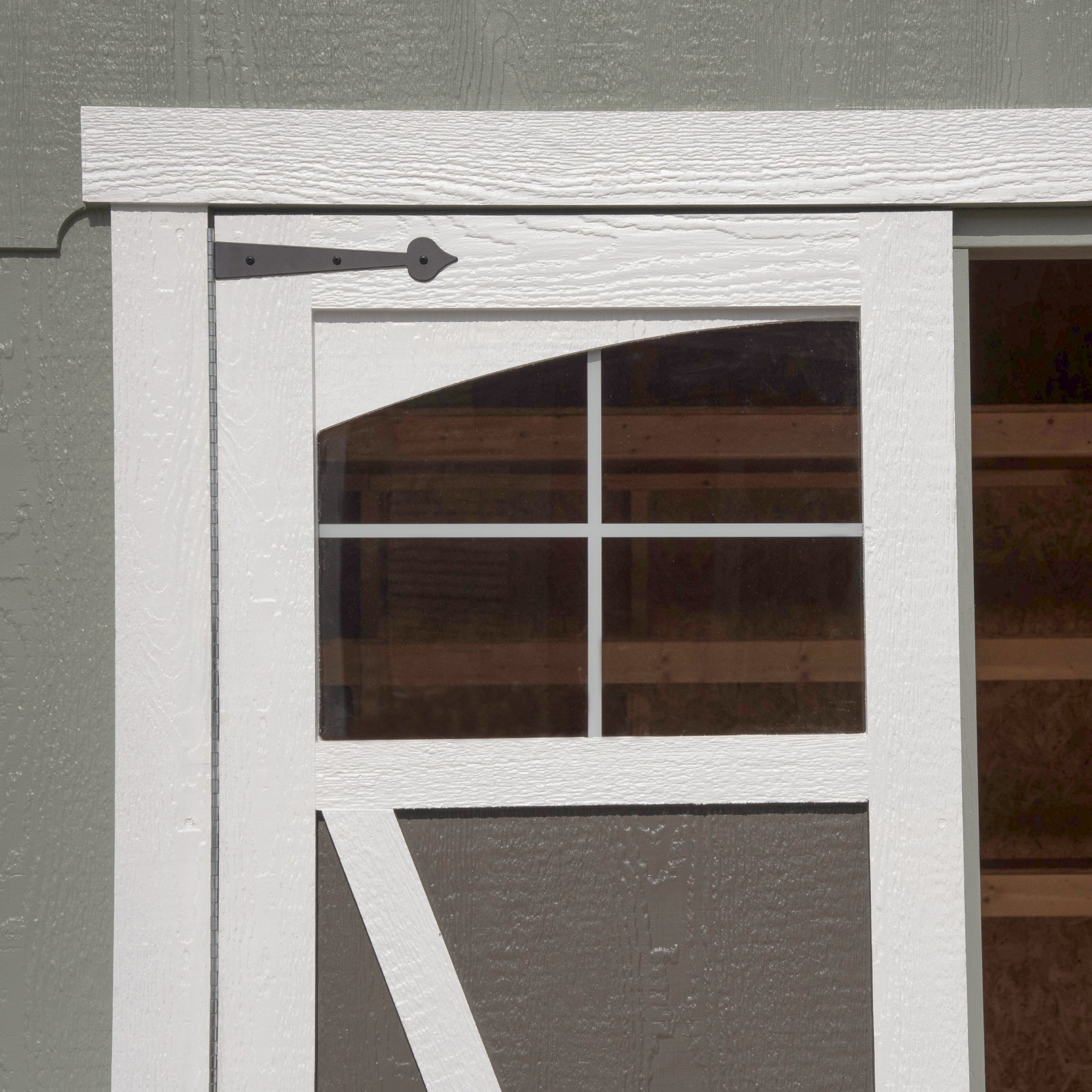 Close up of the window in the door 